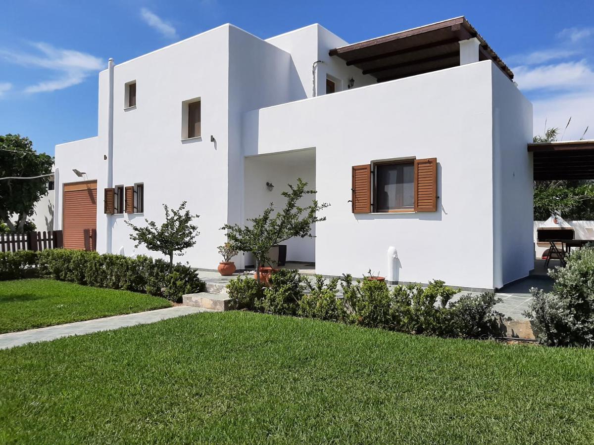 Luxury 3Br Sunrise Villa , Seaside Gyrismata Скирос Екстериор снимка
