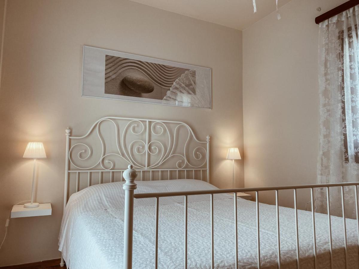 Luxury 3Br Sunrise Villa , Seaside Gyrismata Скирос Екстериор снимка