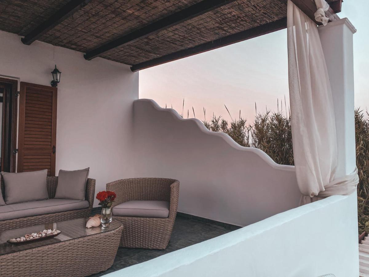 Luxury 3Br Sunrise Villa , Seaside Gyrismata Скирос Екстериор снимка